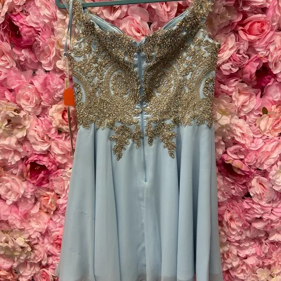 Eureka 8733 size medium light blue/gold chiffon off the shoulder short dress
